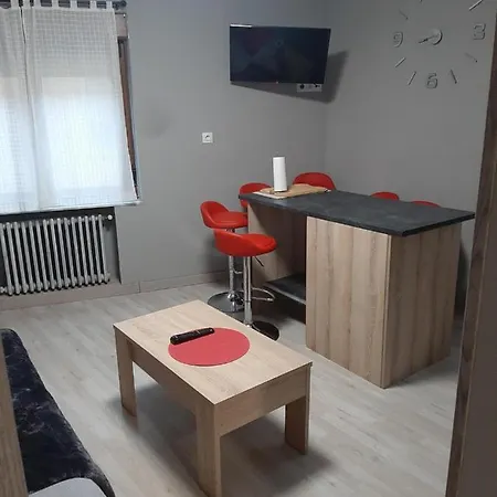 Apartmán Piso Con Terraza En *