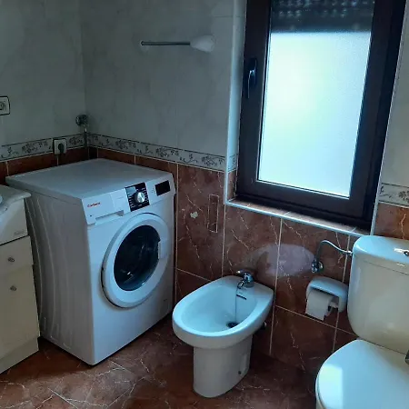 Piso Con Terraza En Apartamento *